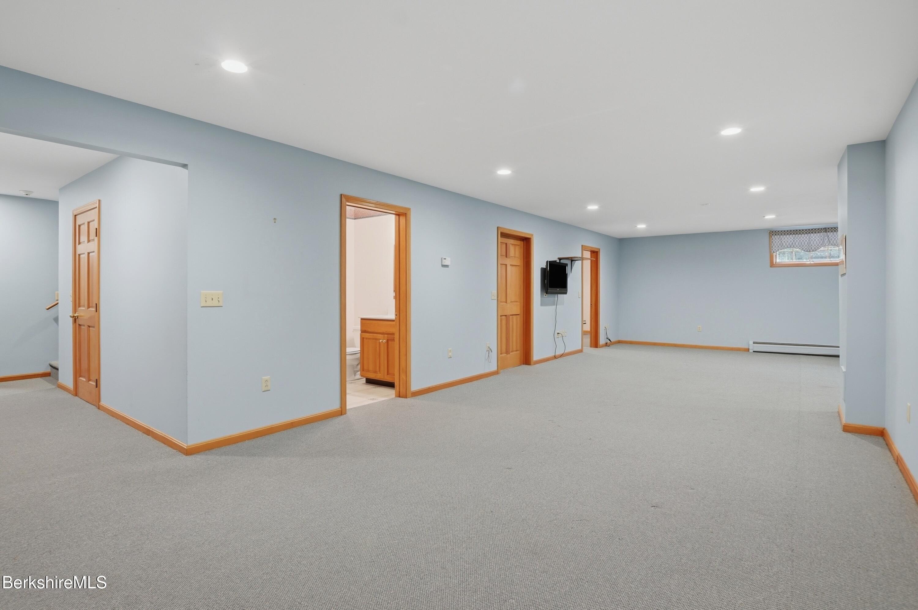 36 Meadow Ridge Drive Pittsfield, MA 01201 - Photo 45 of 54 dsc08412