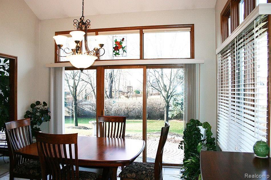 46561 West Ridge Drive Macomb, MI 48044 - Photo 7 of 34 West RidgeDA2, 46561.jpg