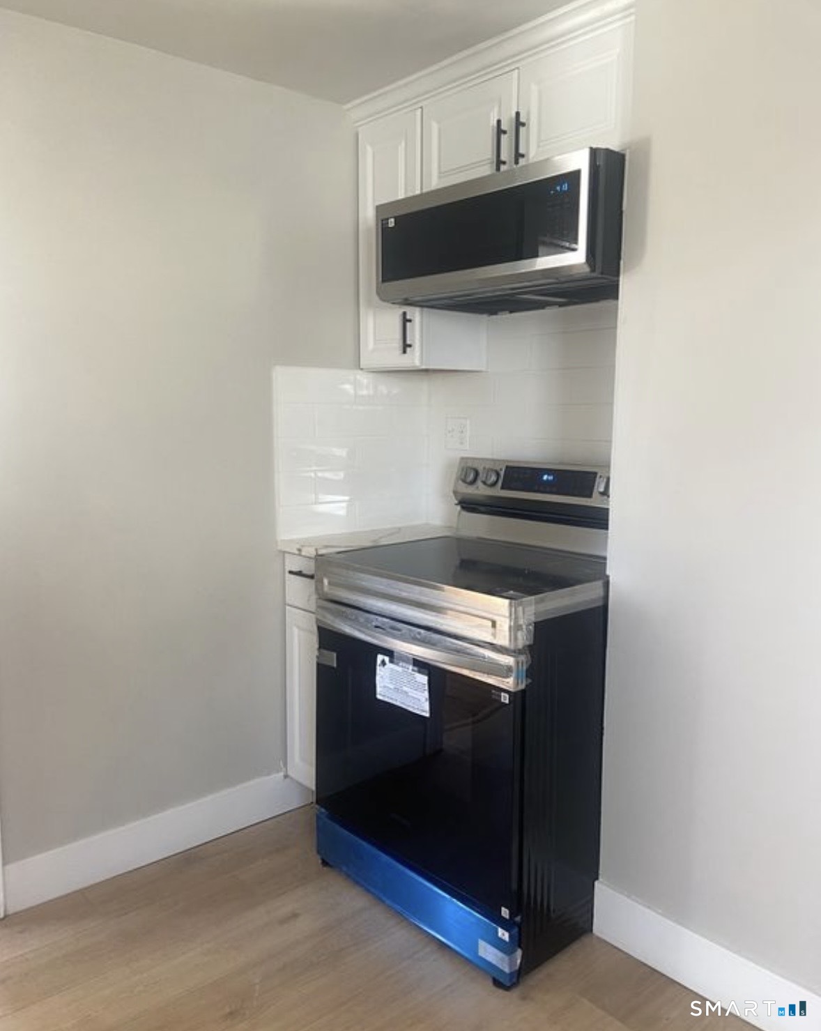 43 Whiting Street, Unit 1 Hamden, CT 06514 - Photo 4 of 5