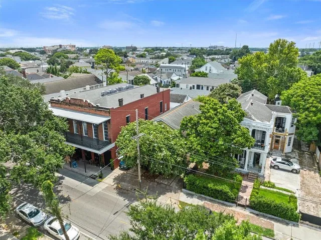 $3,800 | 2608 Magazine Street, New Orleans, LA 70130
