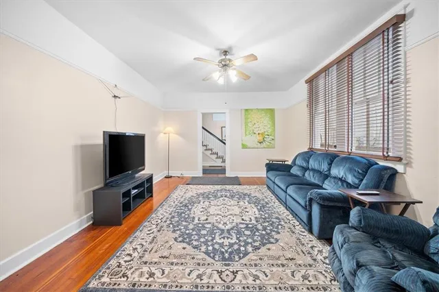 $3,800 | 2608 Magazine Street, New Orleans, LA 70130