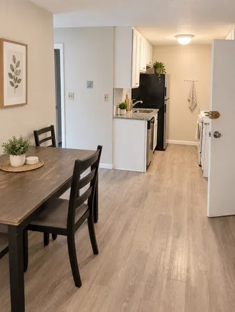 $2,300 | 21 Greenwood Street, Unit 2, Melrose, MA 02176