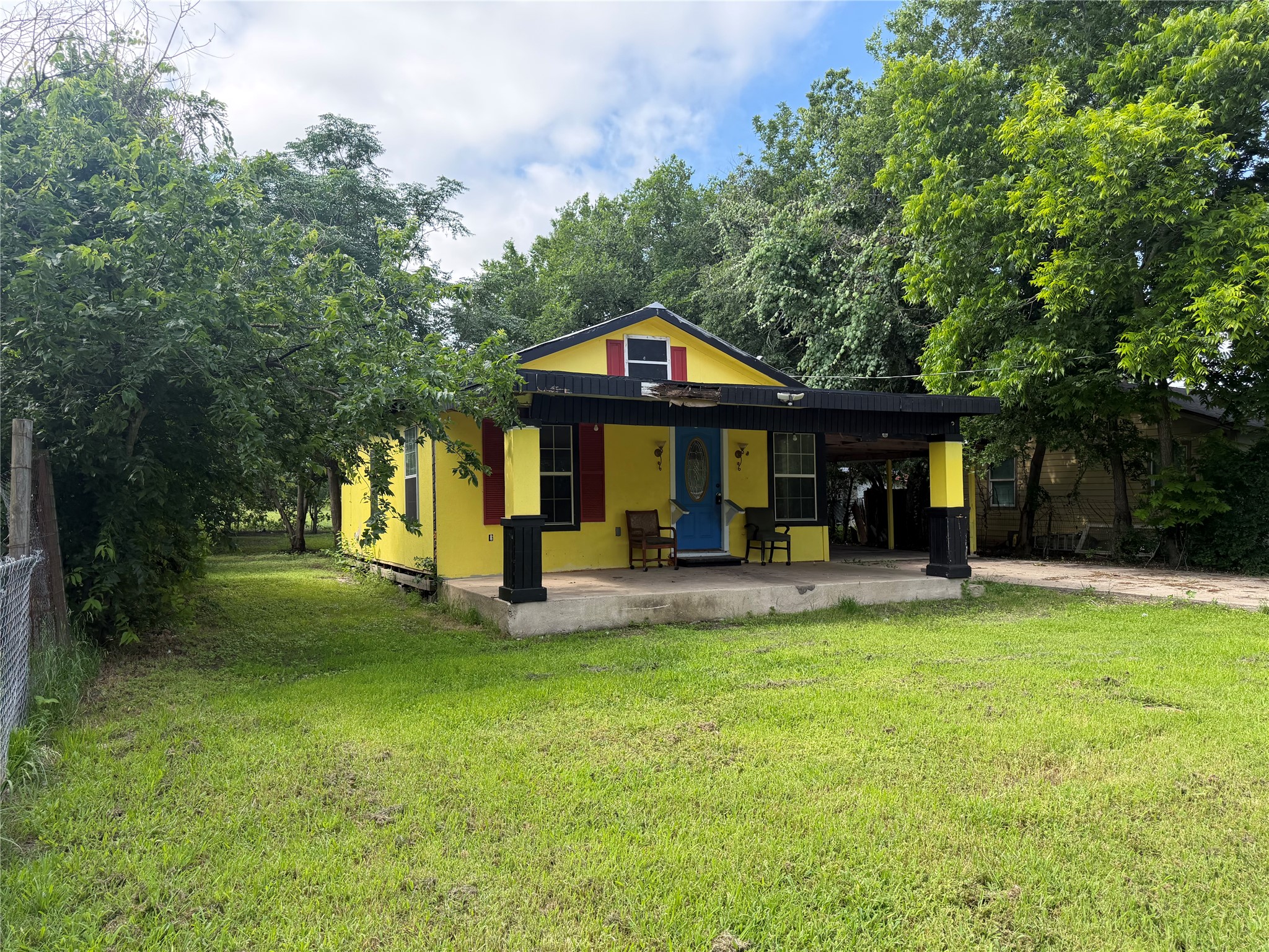 506 Ruddy Street Lockhart, TX 78644 - Photo 2 of 15