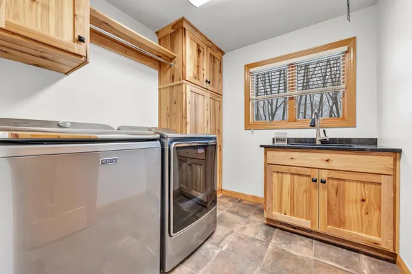 $659,900 | 1941 Horseshoe Lane, De Pere, WI 54115