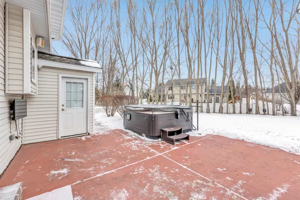 $659,900 | 1941 Horseshoe Lane, De Pere, WI 54115