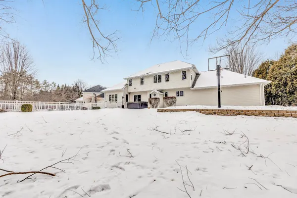 $659,900 | 1941 Horseshoe Lane, De Pere, WI 54115