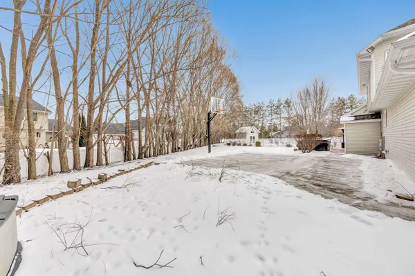 $659,900 | 1941 Horseshoe Lane, De Pere, WI 54115