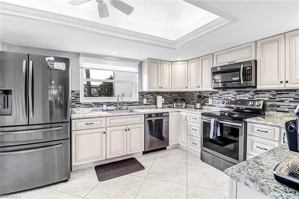 $2,500 | 185 Cypress Way East, Unit A106, Naples, FL 34110