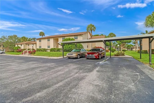 $2,500 | 185 Cypress Way East, Unit A106, Naples, FL 34110