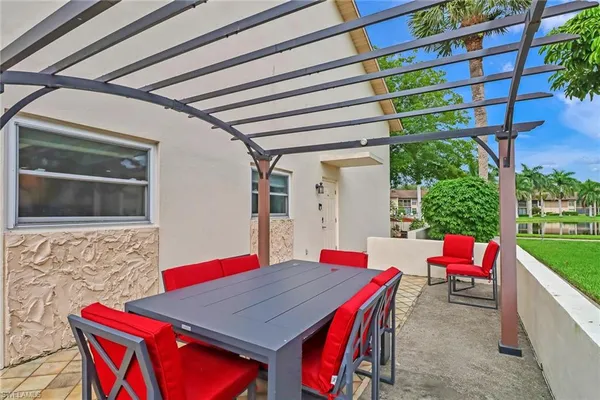 $2,500 | 185 Cypress Way East, Unit A106, Naples, FL 34110