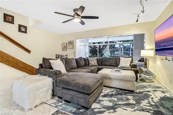 $2,500 | 185 Cypress Way East, Unit A106, Naples, FL 34110