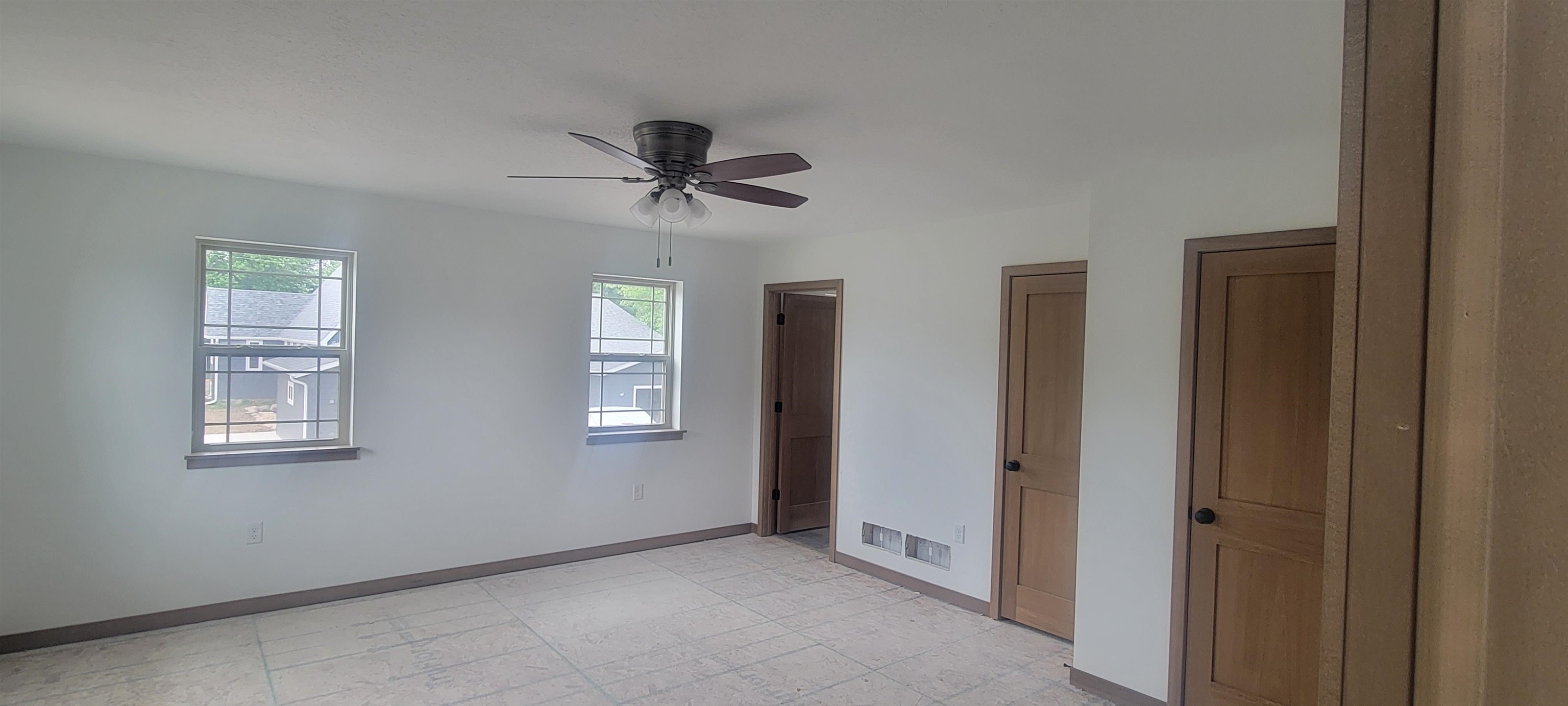 148 Shaw Baraboo, WI 53913 - Photo 8 of 11