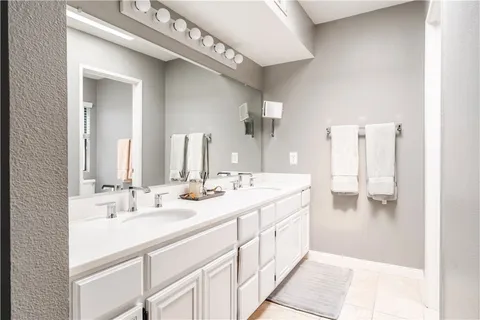 $4,100 | 5715 East Stillwater Avenue, Orange, CA 92869