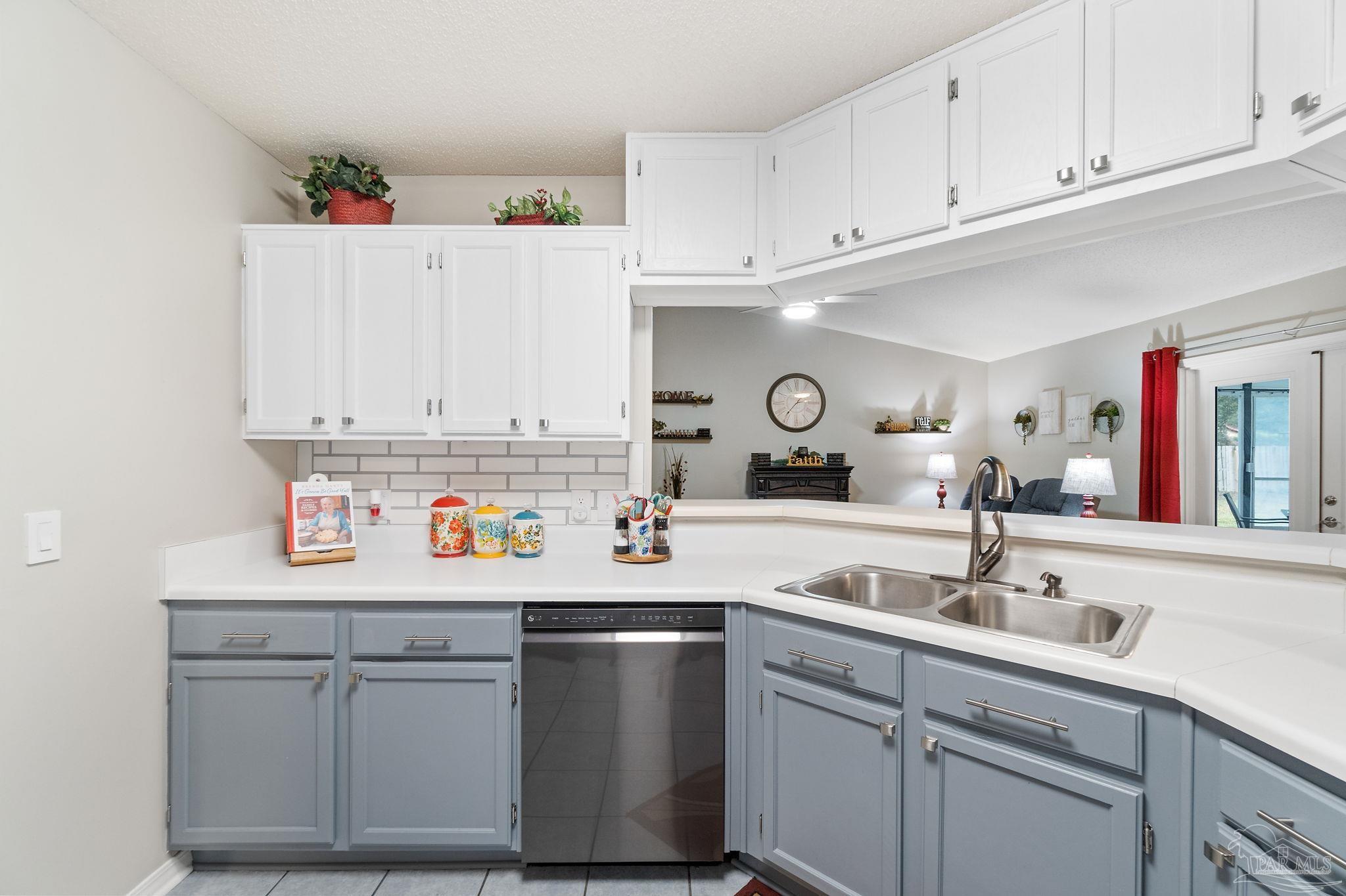 4641 Timberland Drive Pace, FL 32571 - Photo 10 of 43