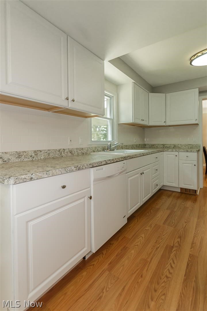1216 Ford Road Lyndhurst, OH 44124 - Photo 7 of 34