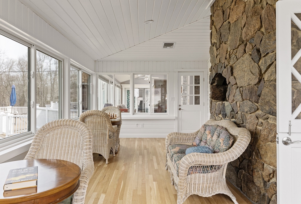 27 Old Upton Road Grafton, MA 01519 - Photo 12 of 36