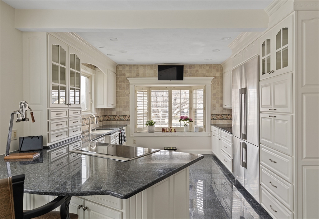 27 Old Upton Road Grafton, MA 01519 - Photo 18 of 36