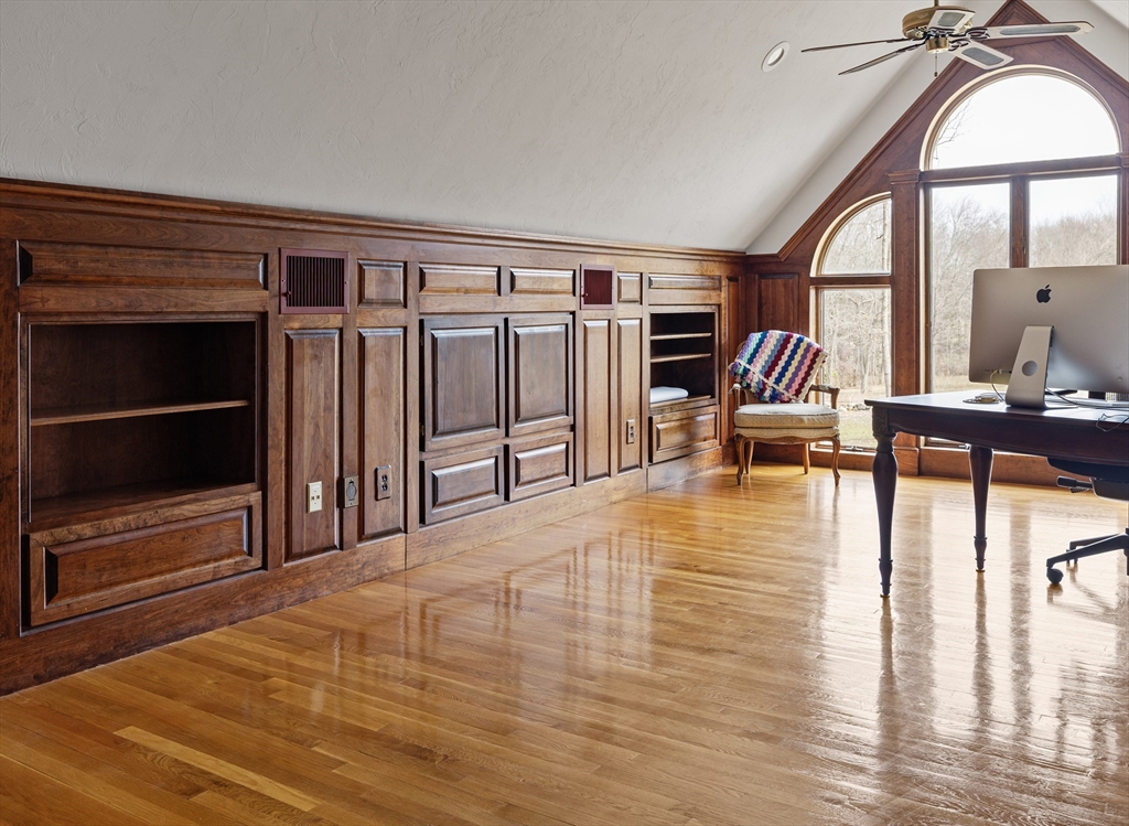 27 Old Upton Road Grafton, MA 01519 - Photo 27 of 36