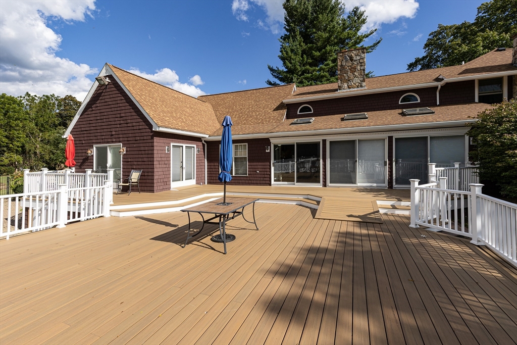 27 Old Upton Road Grafton, MA 01519 - Photo 7 of 36