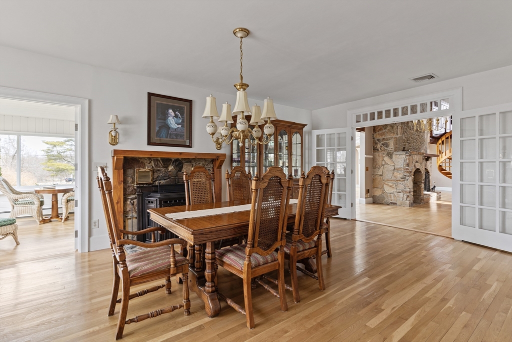 27 Old Upton Road Grafton, MA 01519 - Photo 10 of 36