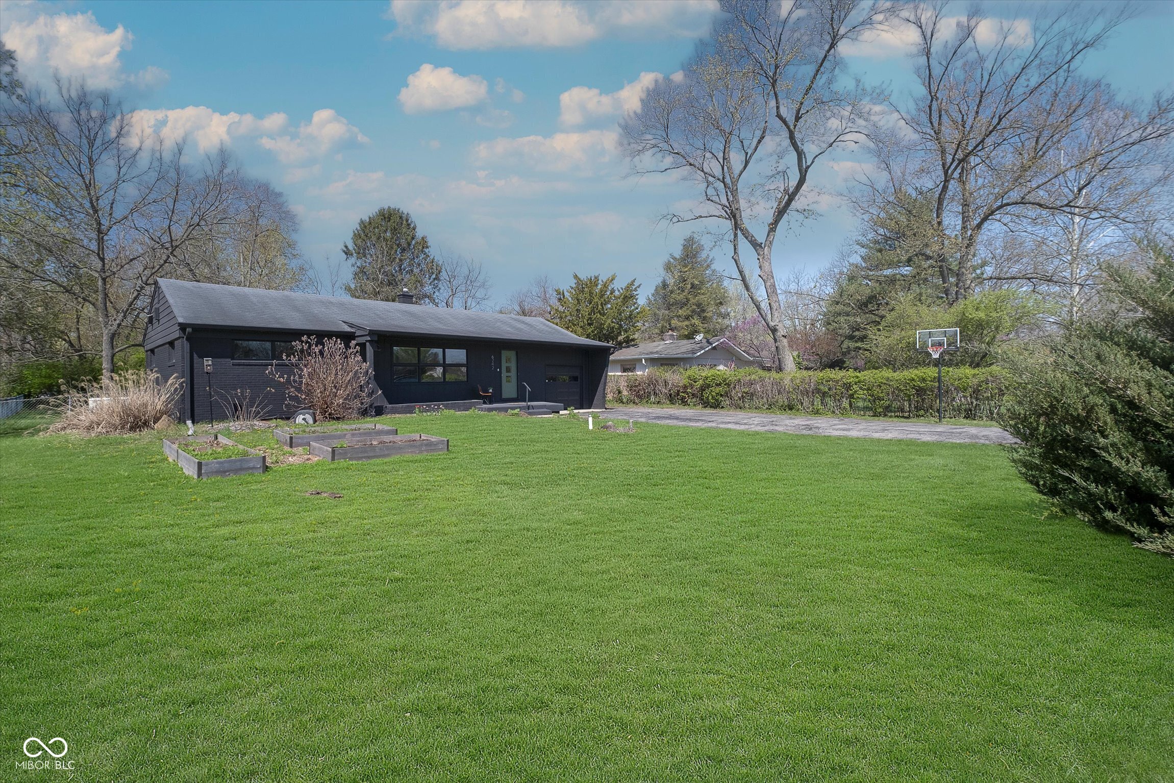 6242 North Rural Street Indianapolis, IN 46220 - Photo 3 of 30 Gallery Image 3