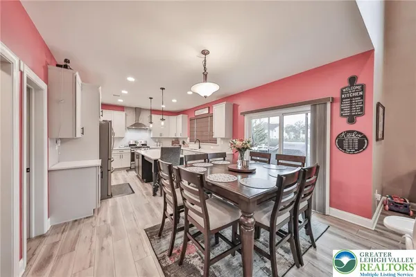 $999,900 | 912 Fairway Drive, Easton, PA 18040
