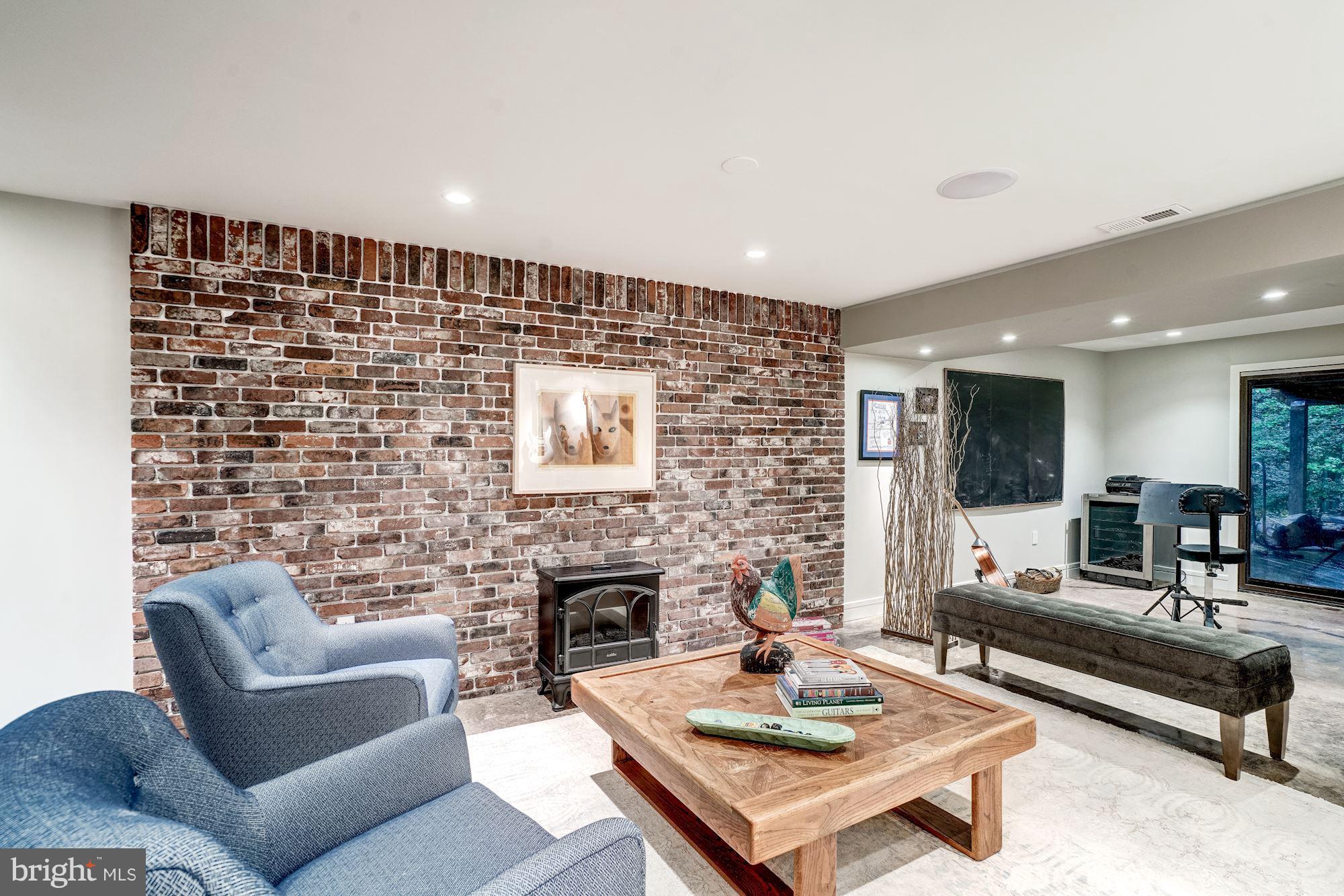 1579 Brass Lantern Way Reston, VA 20194 - Photo 20 of 30 Family Room