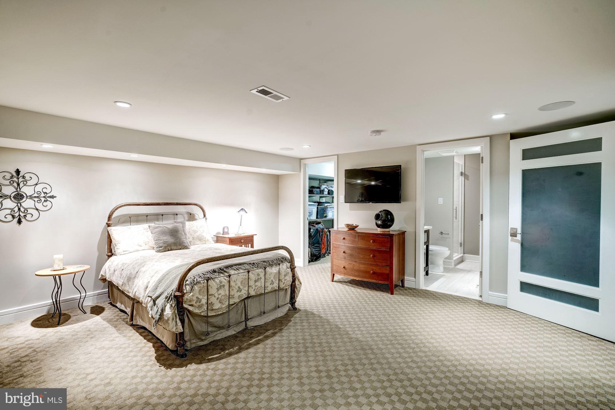 1579 Brass Lantern Way Reston, VA 20194 - Photo 21 of 30 Bedroom