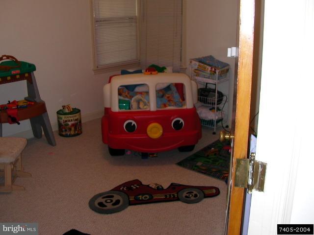993 Southern Road York, PA 17403 - Photo 3 of 6 Gallery Image 3