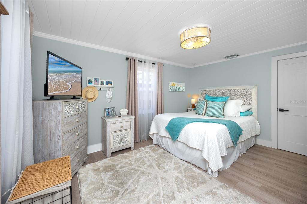 136 143rd Avenue Madeira Beach, FL 33708 - Photo 29 of 54