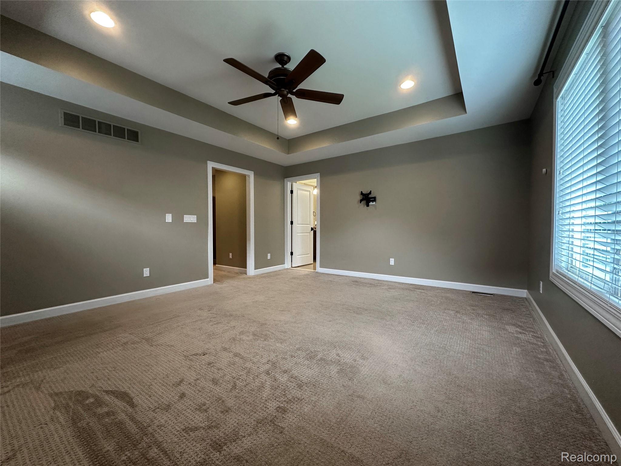 1555 Ruffner Avenue Birmingham, MI 48009 - Photo 27 of 48 Primary Suite