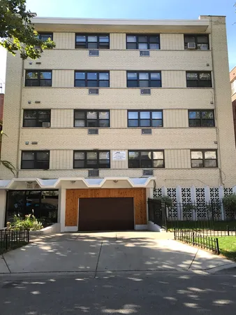 $1,250 | 5940 North Kenmore Avenue, Unit 505, Chicago, IL 60660