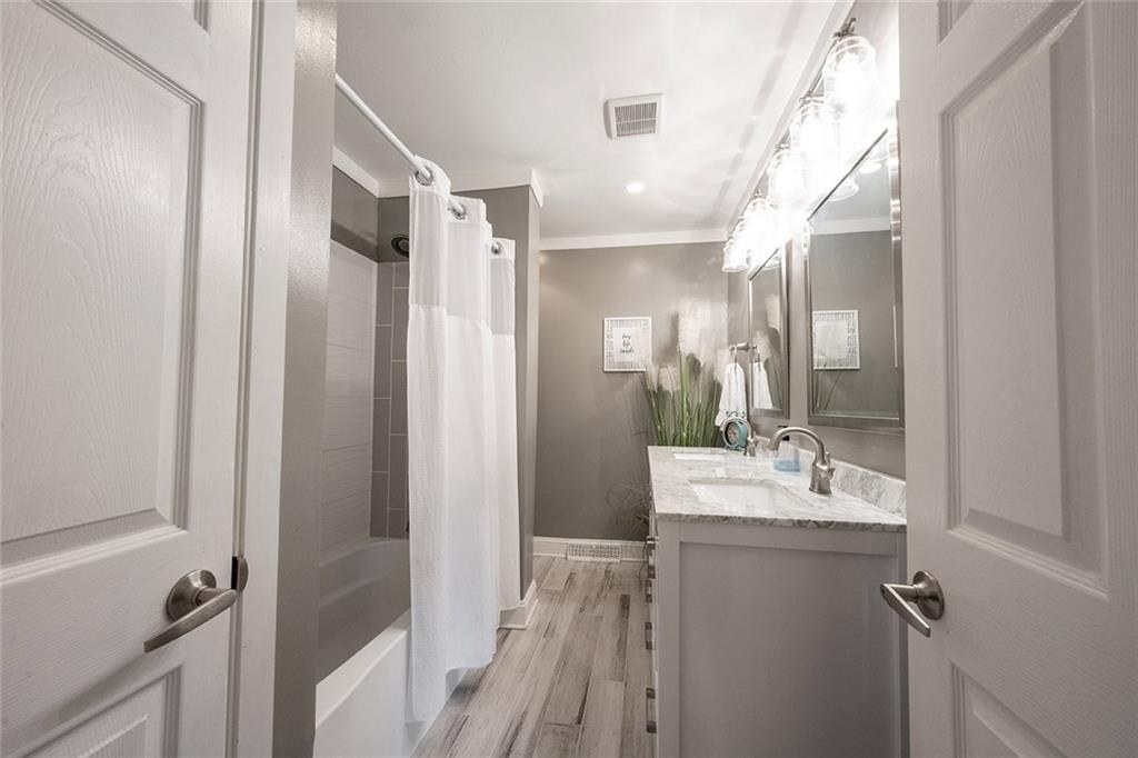 908 Pawnee Road Carmel, IN 46032 - Photo 27 of 60 Gallery Image 27