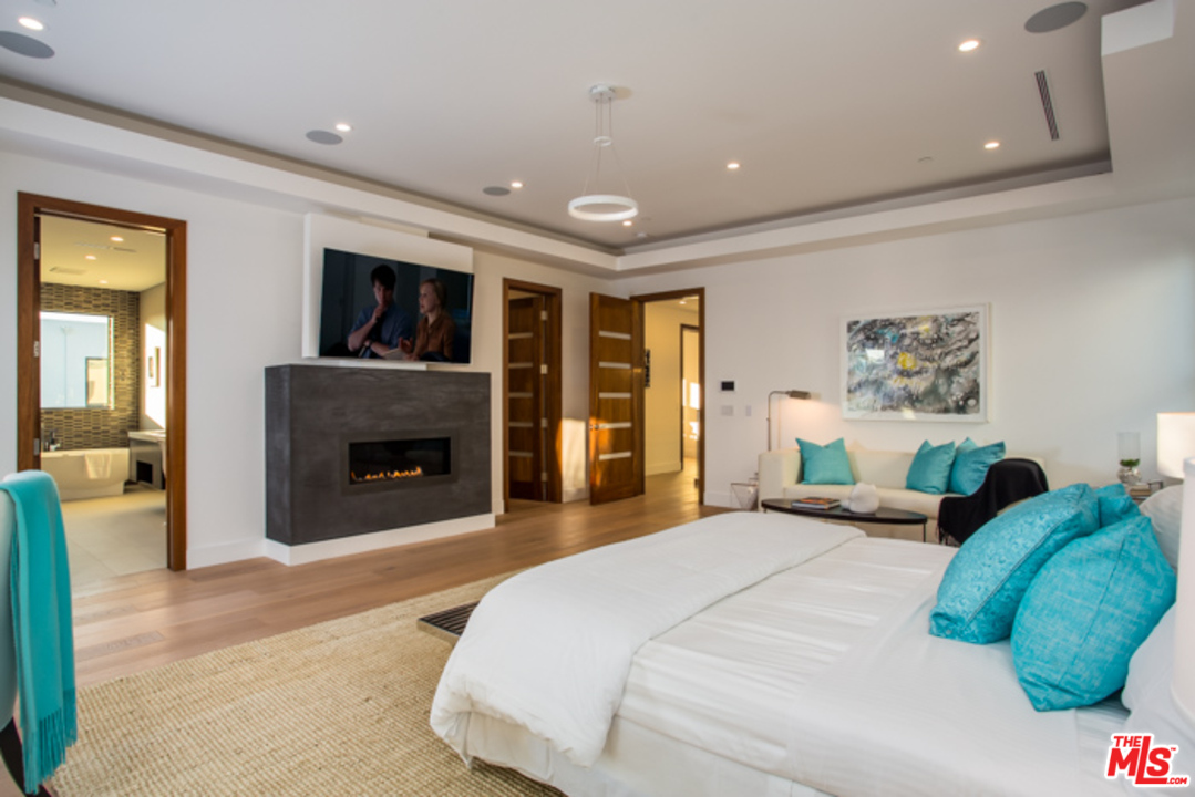 6242 Drexel Avenue Los Angeles, CA 90048 - Photo 15 of 38