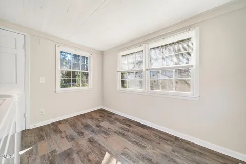 a view of empty room with window