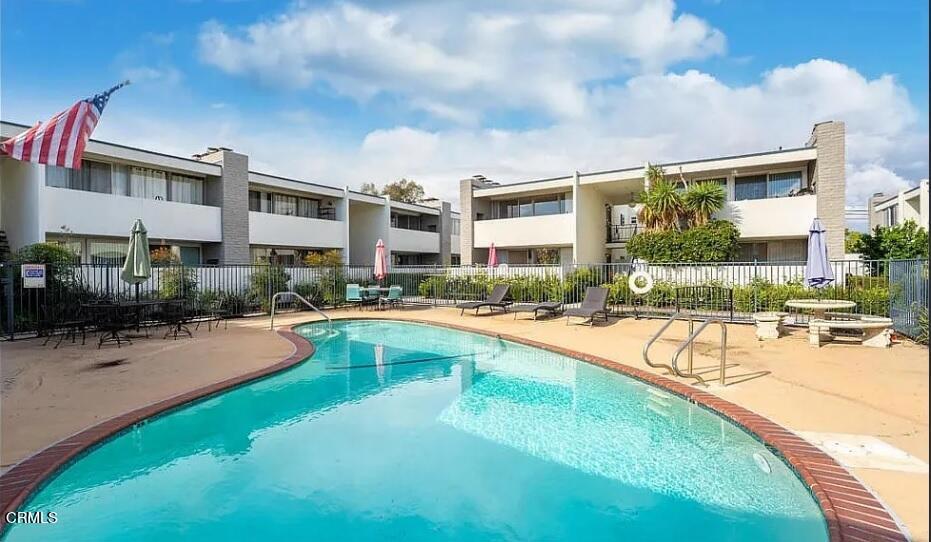 1337 Edgewood Way, Unit 37 Oxnard, CA 93030 - Photo 10 of 12