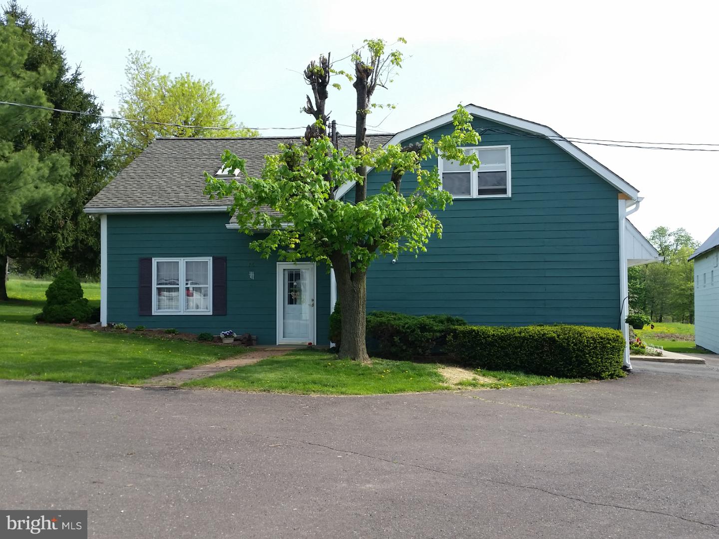 120 Middle Road Perkasie, PA 18944 - Photo 9 of 25