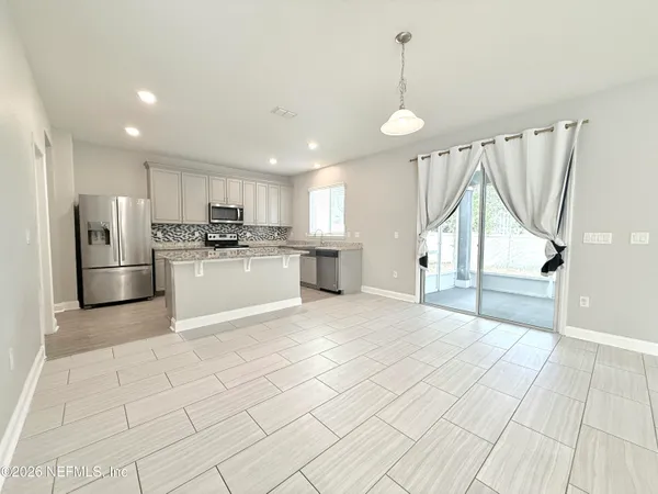 $2,950 | 12357 Sea Island Drive, Jacksonville, FL 32225