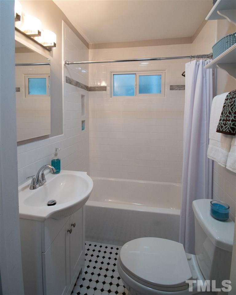 1218 Pender Street Raleigh, NC 27610 - Photo 11 of 16