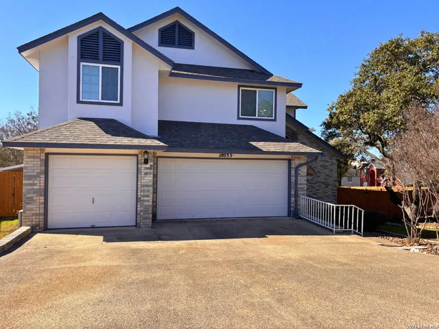 $2,650 | 18035 Green Knoll, San Antonio, TX 78258