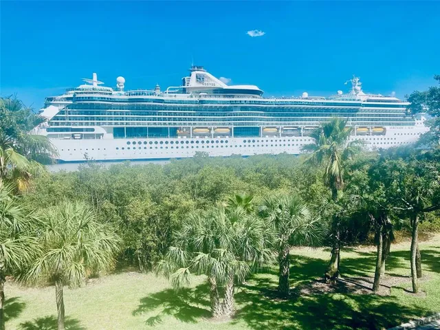 $499,000 | 716 Promenade Place, Tampa, FL 33602