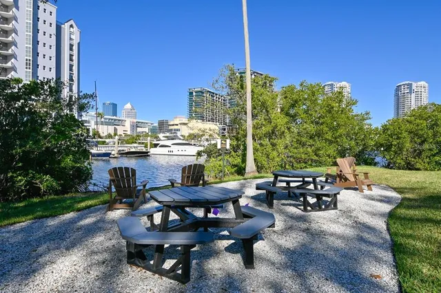 $499,000 | 716 Promenade Place, Tampa, FL 33602