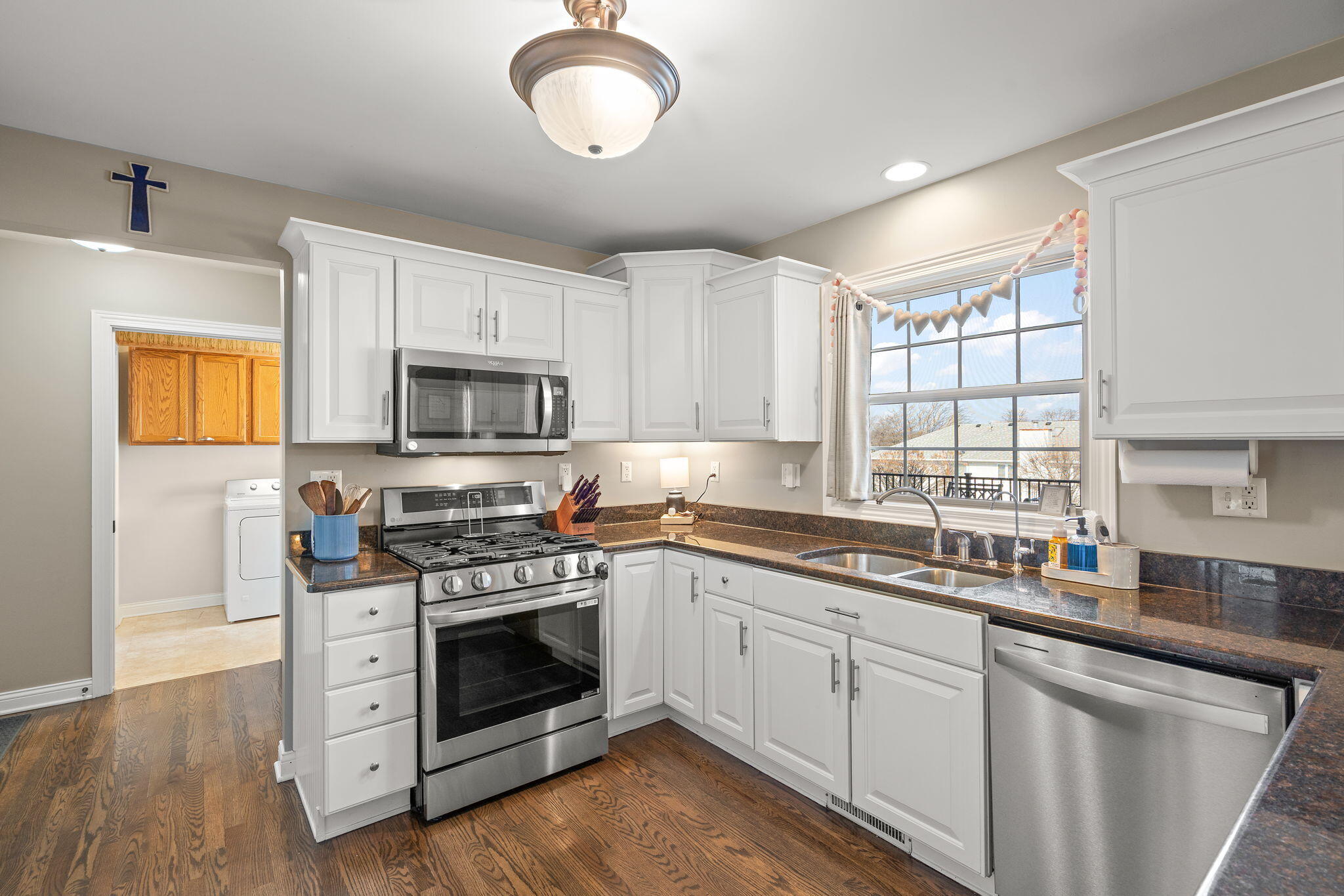 145 Stone Ridge Drive Dyer, IN 46311 - Photo 18 of 44 2048x1365