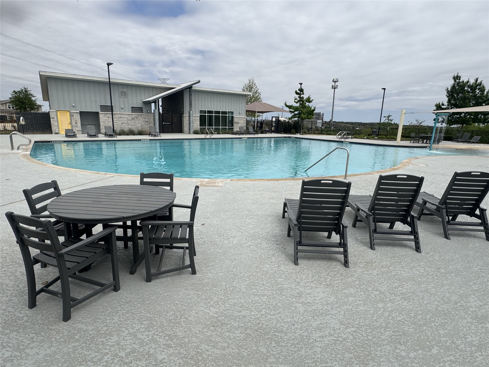 7511 Traylor Cove Austin, TX 78724 - Photo 33 of 40 a view of a chairs and table on the terrace