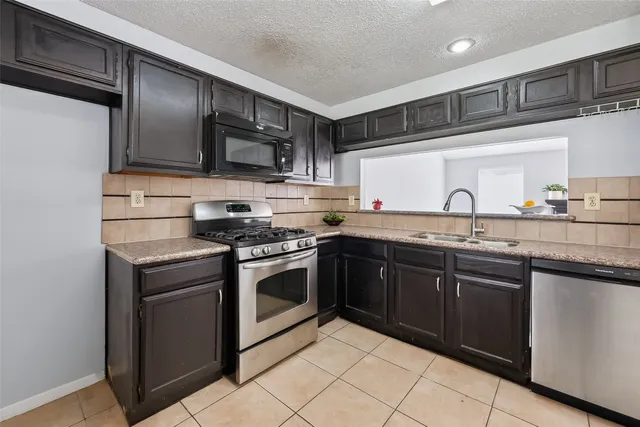 $1,750 | 4402 Misty Mill, Sugar Land, TX 77479