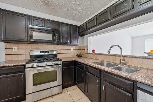 $1,750 | 4402 Misty Mill, Sugar Land, TX 77479