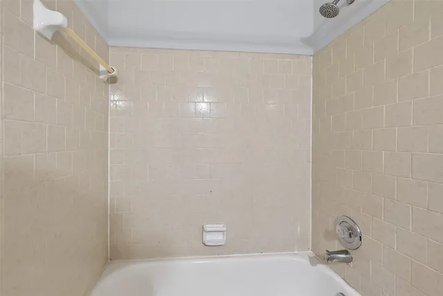 $1,750 | 4402 Misty Mill, Sugar Land, TX 77479