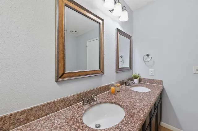 $1,750 | 4402 Misty Mill, Sugar Land, TX 77479