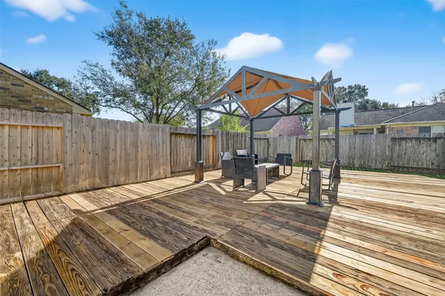 $1,750 | 4402 Misty Mill, Sugar Land, TX 77479