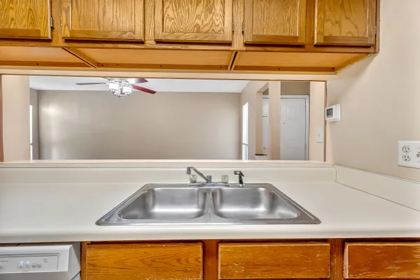 a close view of sink and tap
